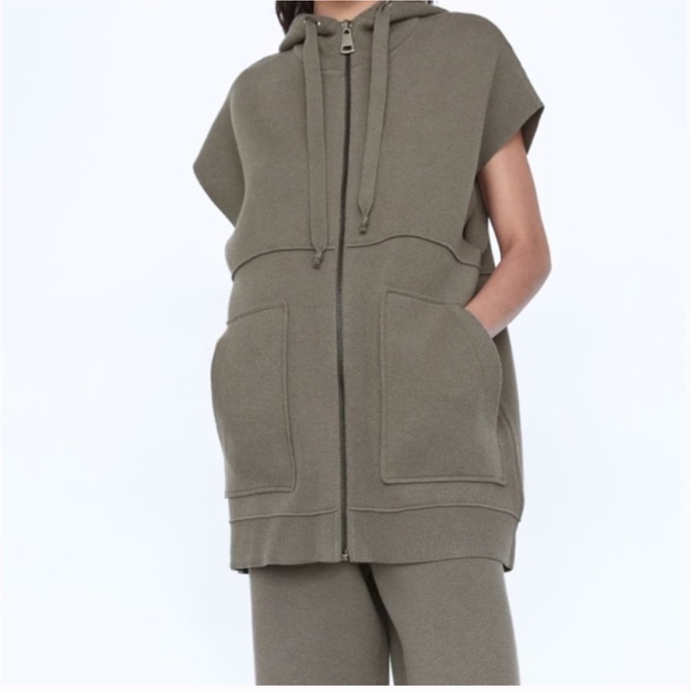 ZARA plush hooded vest with pockets